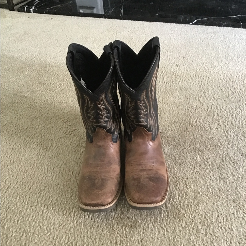 Men's Two-Tone Brown and Black Western Pull-On Boots